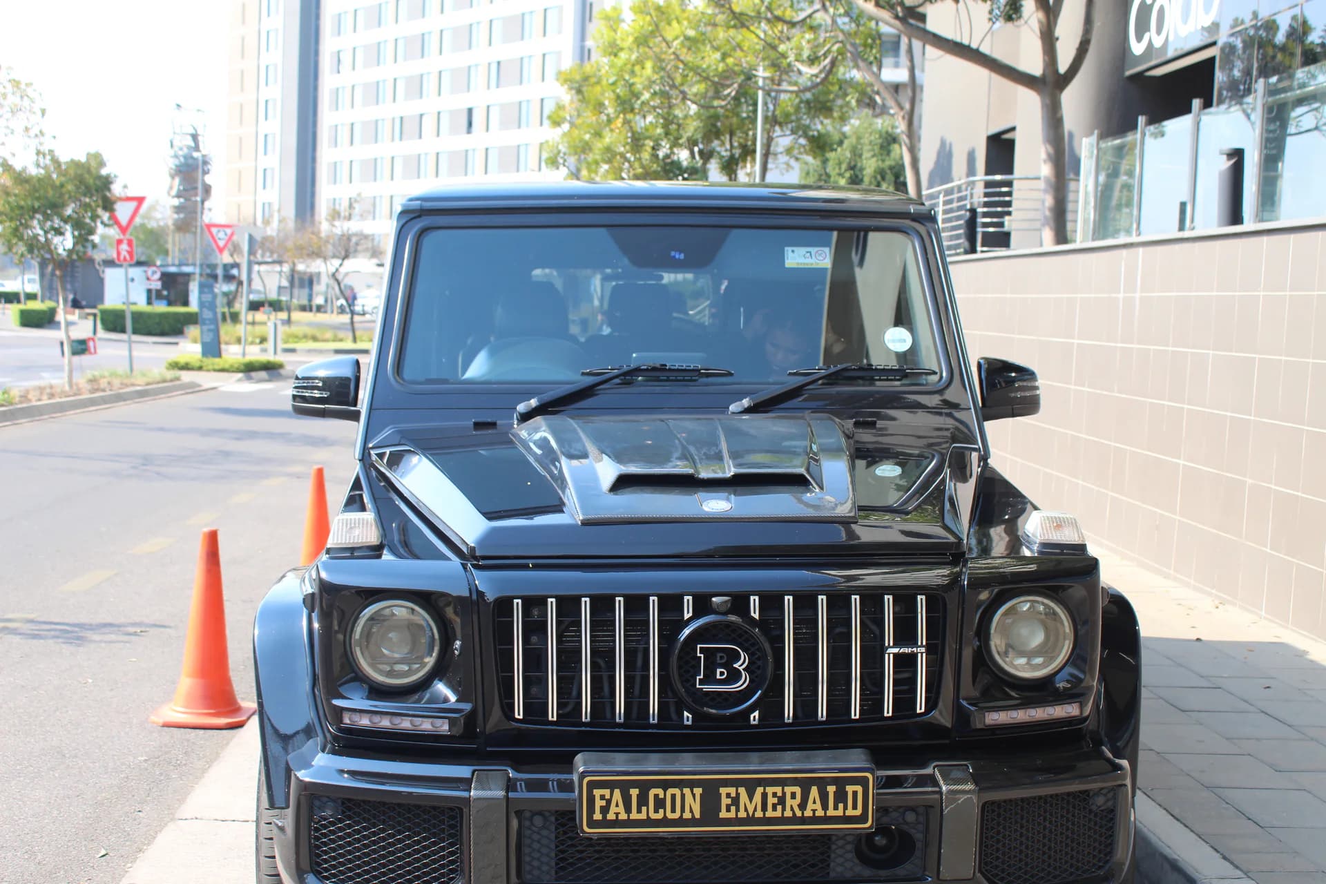 Mercedes G-Wagon front exterior vehicle presentation